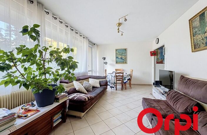 T4 à vendre aux Célestins — photo 2