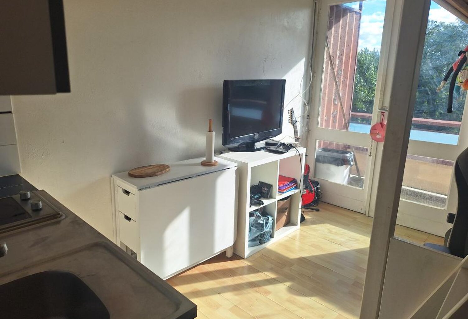 Studio loué vide arrêt de Tram Roustaing — photo 1