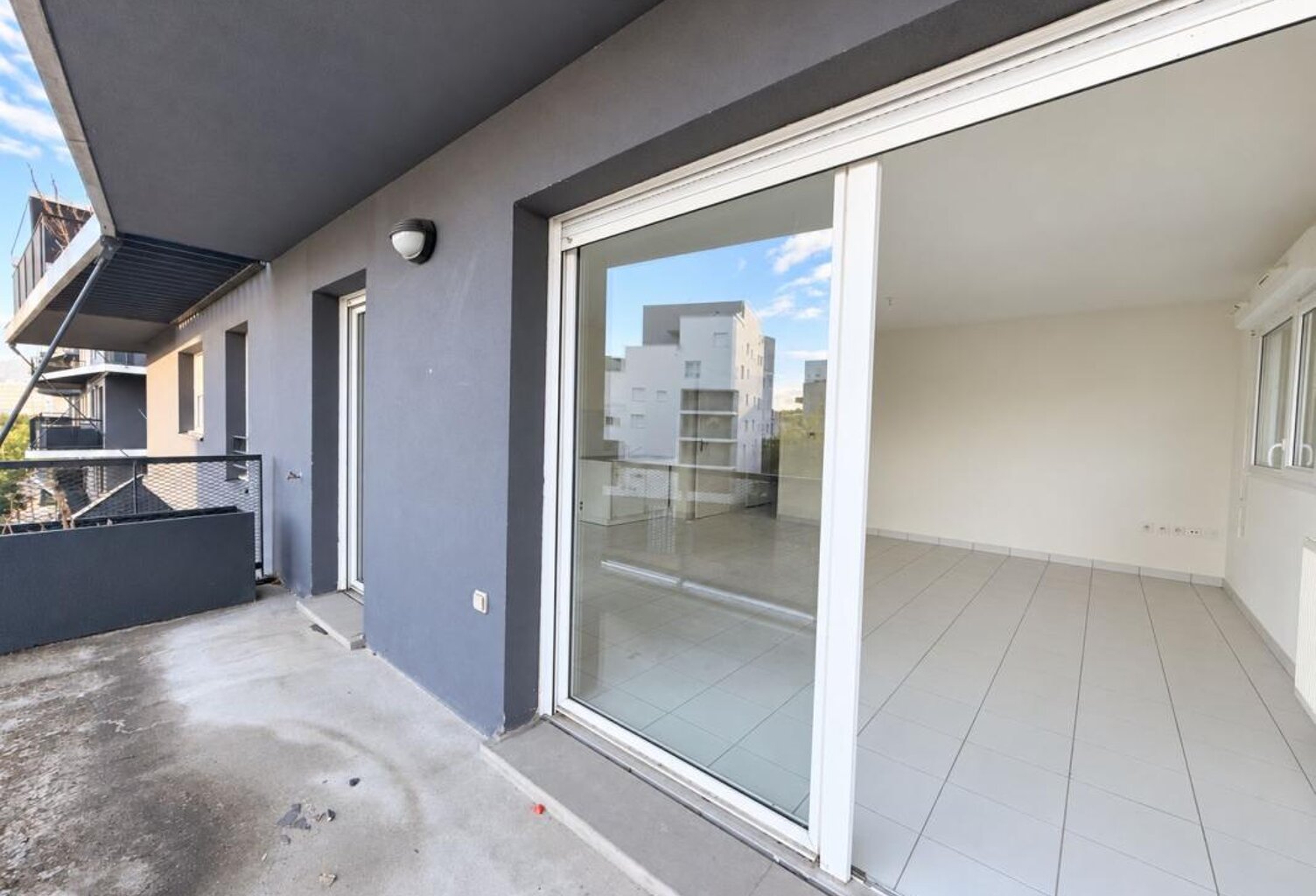 Appartement À Louer — photo 1