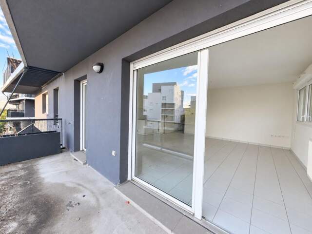 Appartement À Louer — photo du bien