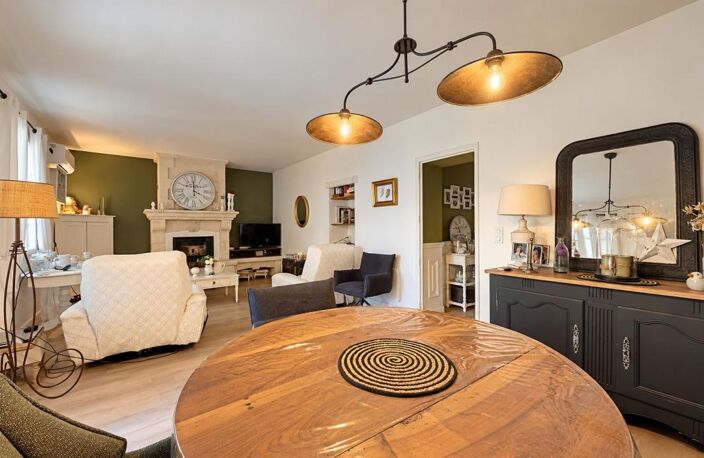 Lunel – Maison de 160 m² – 5 chambres – Cour — photo 5