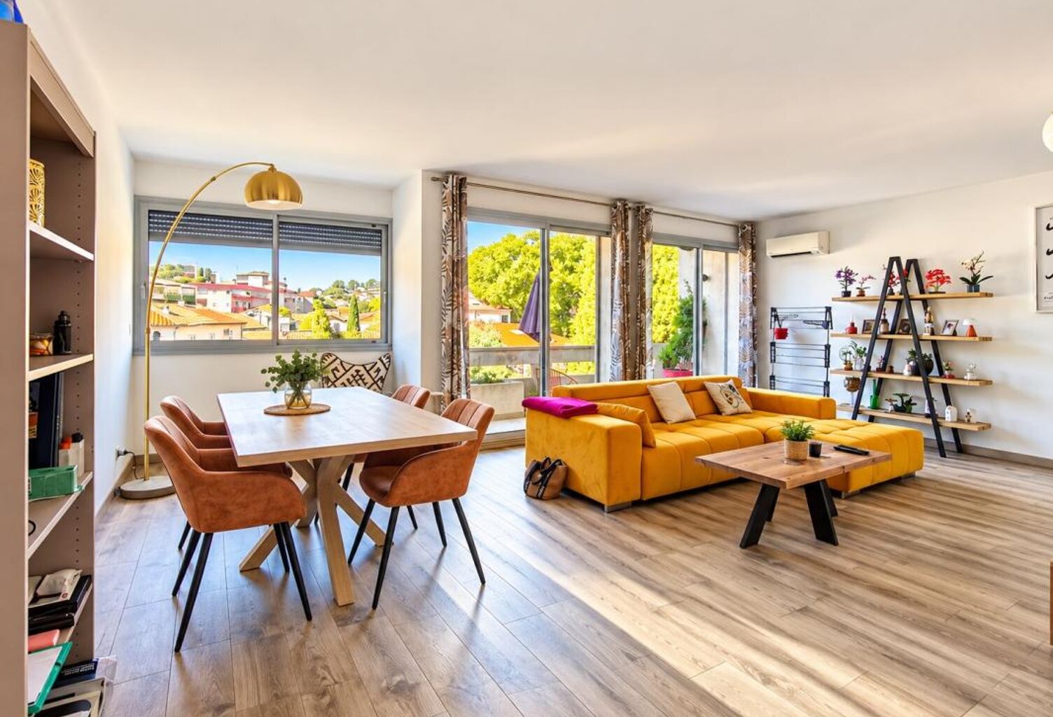Appartement À Vendre — photo 1