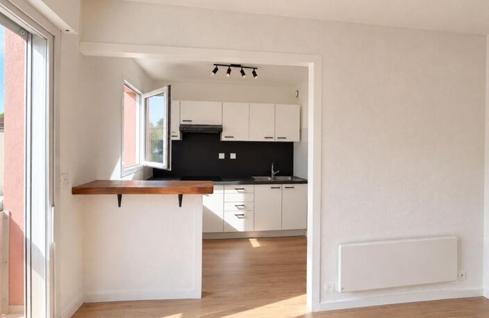 Appartement À Louer — photo 2