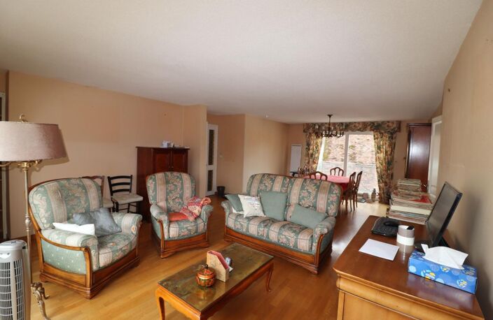 Appartement À Vendre — photo 2