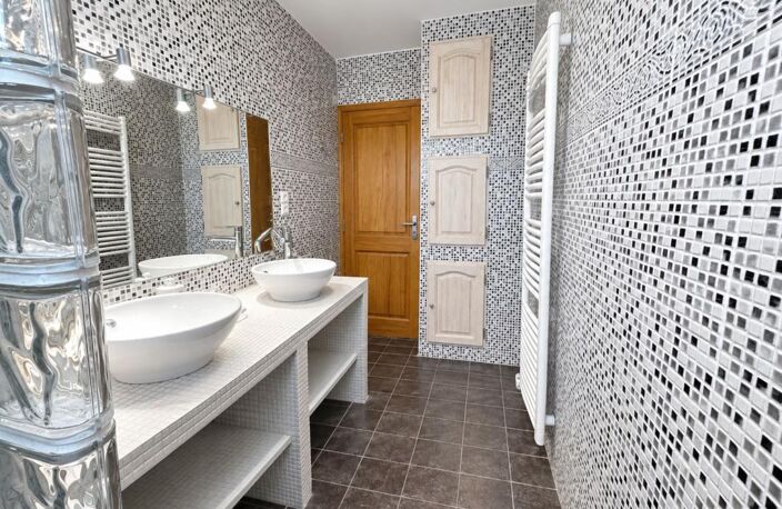 FONTENILLES – Maison avec piscine — photo 4