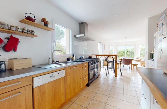 Maison en parfait état - calme et verdure à deux pas du bourg ! — photo 4