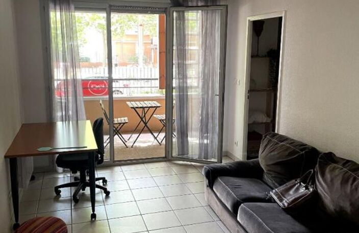 T2 à Louer avec balcon — photo 2