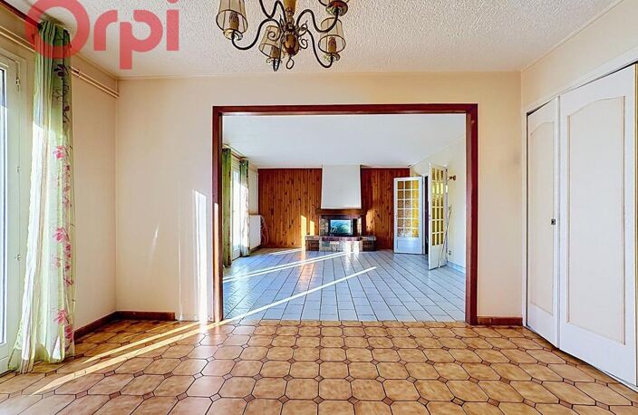 Maison de plain pied, 4 pièces 89m2 aux MARTRES D'ARTIERE — photo 3