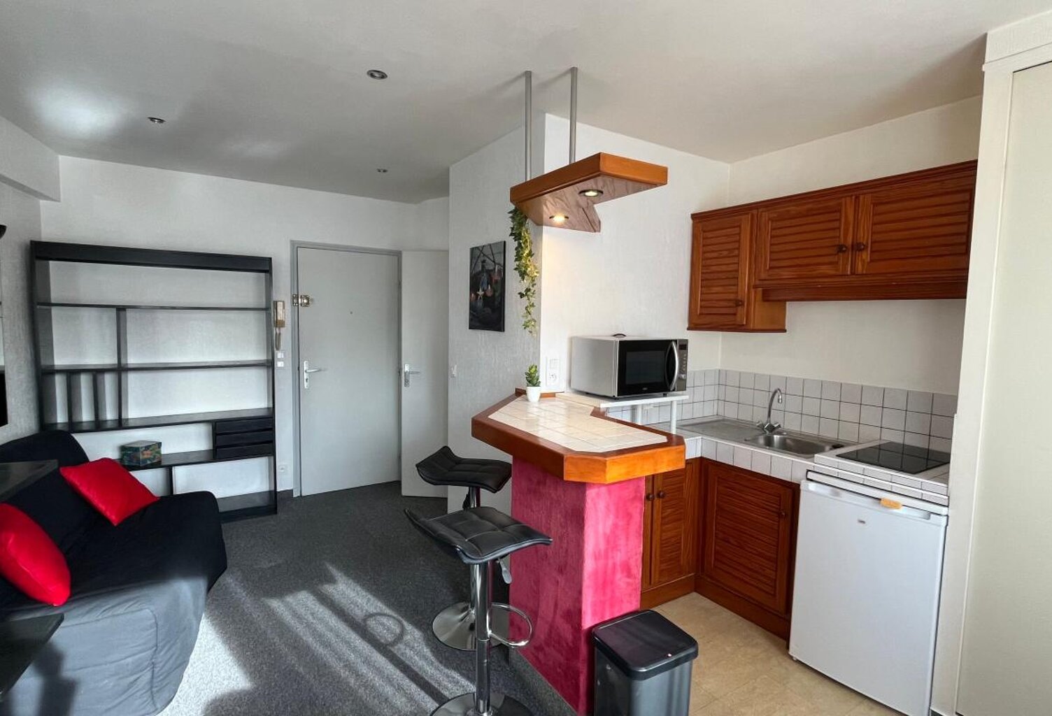 Appartement À Louer — photo 1