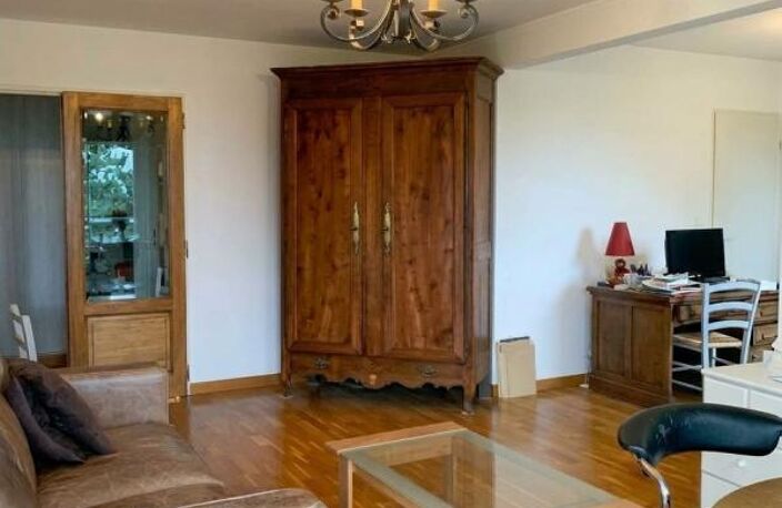 ✨ Appartement T4 lumineux de 95 m² avec balcon sur parc, box & 2 parkings – Proche Orléans Centre ✨ — photo 3
