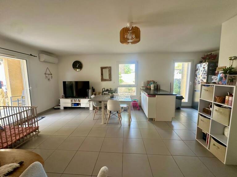 Appartement À Vendre Avec Jardin — photo 1