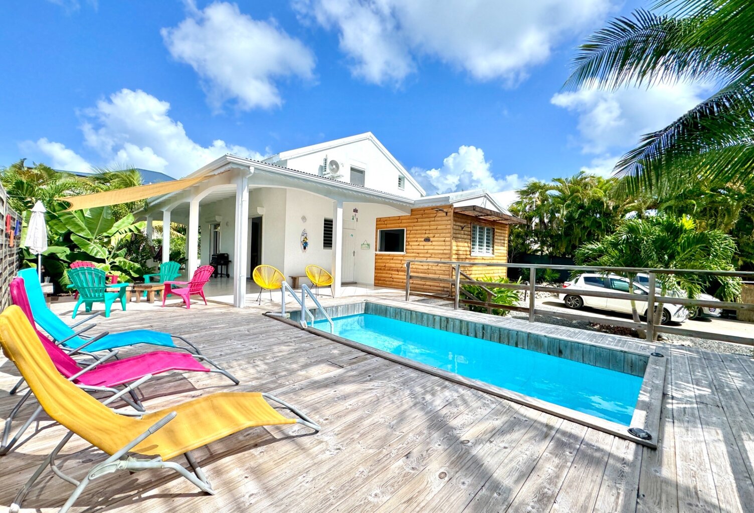 A VENDRE - VILLA FAMILIALE EN PARFAIT ÉTAT – QUARTIER TRÈS RECHERCHÉ DE SAINTE-ANNE - PLAGE A PIED — photo 1