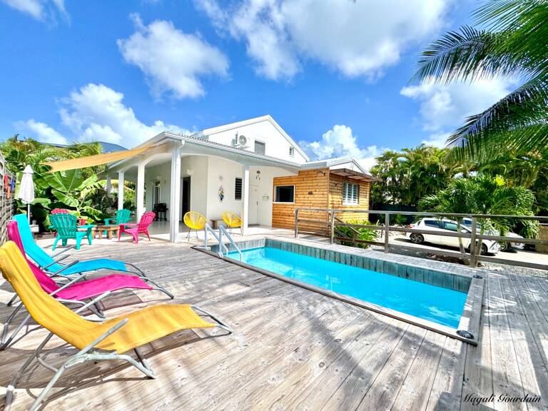A VENDRE - VILLA FAMILIALE EN PARFAIT ÉTAT – QUARTIER TRÈS RECHERCHÉ DE SAINTE-ANNE - PLAGE A PIED — photo 1