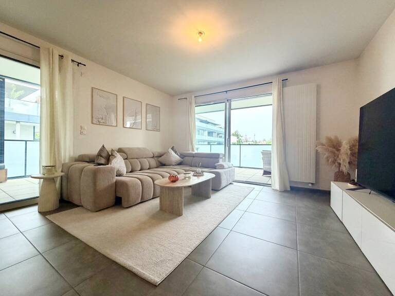 CRANVES-SALES – GRAND T3 DE 77 M² AVEC TERRASSE DE 47 M² EXPO SUD-EST — photo 1