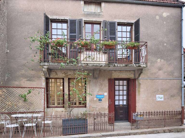 Maison  de 77 m2 à SAINT SERNIN DU PLAIN (71) — photo 1