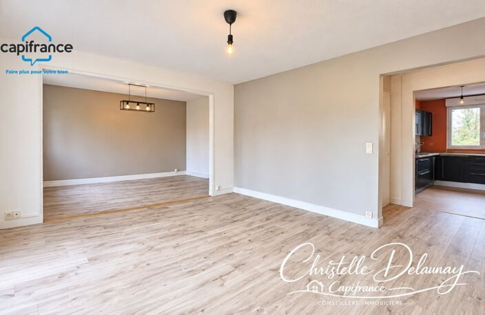 À VENDRE – BEL APPARTEMENT DE 65 M² AVEC BALCON, PARKING ET CAVE À LAVAL — photo 3