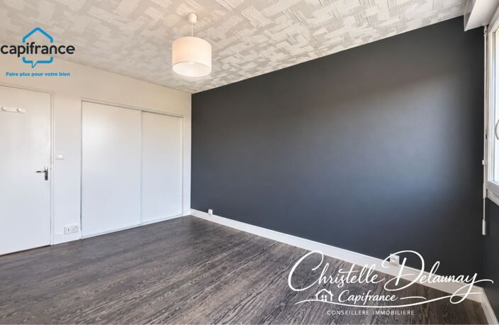 À VENDRE – BEL APPARTEMENT DE 65 M² AVEC BALCON, PARKING ET CAVE À LAVAL — photo 5