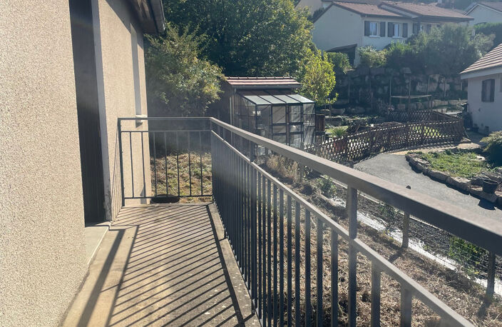 UNE MAISON À PERSONNALISER, UN GRAND TERRAIN ET 97 M² DE SOUS-SOL : UN BEAU POTENTIEL À DÉCOUVRIR ! — photo 3