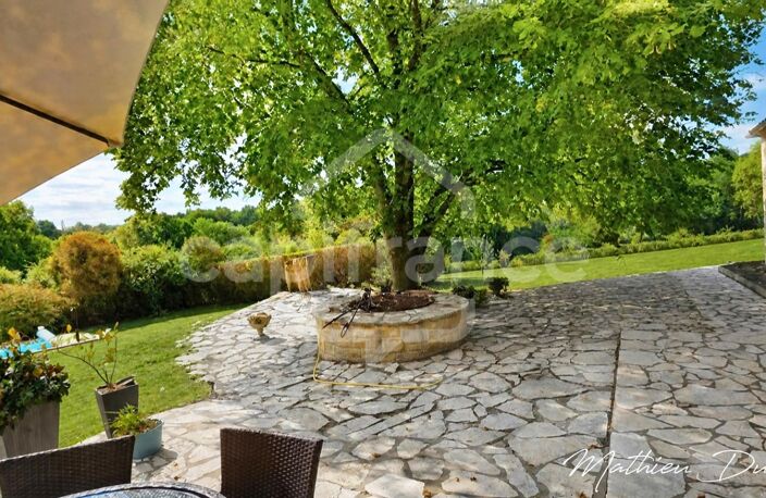 PROPRIÉTÉ DE CARACTÈRE – 3,35 HA DE NATURE, PISCINE ET GÎTE RÉNOVÉ — photo 5