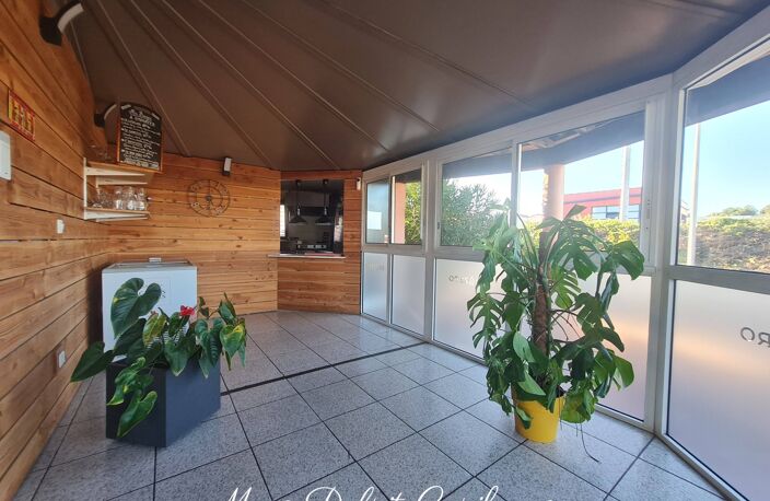 CANET EN ROUSSILLON (66) Restaurant 107 m², emplacement exceptionnel, rénovation récente, locayion avec pas de porte — photo 2