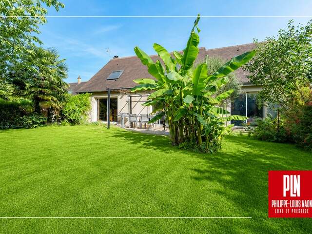 GRANDE MAISON FAMILIALE À QUELQUES MINUTES DU MANS — photo du bien