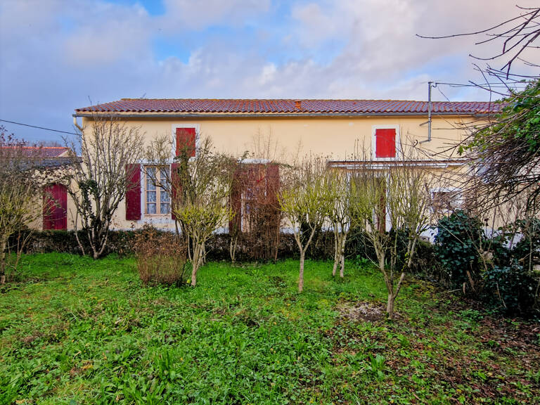 Maison à vendre 3 pièces TONNAY BOUTONNE proche (17) — photo 1