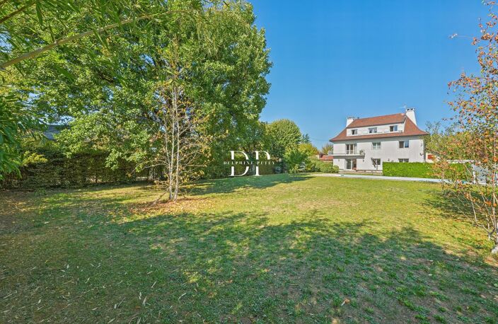 Annemasse, Maison de 287 m2 à vendre 7 pièces  (74) Terrain de 1700 m2 — photo 4