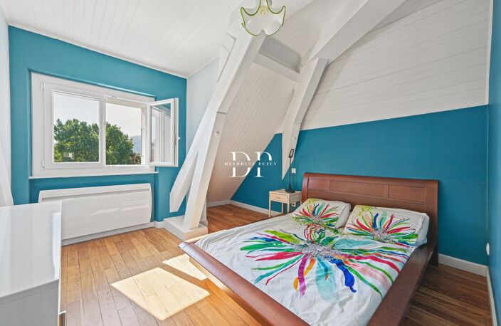 Annemasse, Maison de 287 m2 à vendre 7 pièces  (74) Terrain de 1700 m2 — photo 5