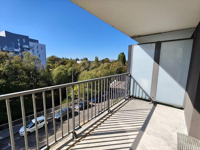 DIJON - APPARTEMENT 3 PIECES - 65m² - TERRASSE — photo du bien