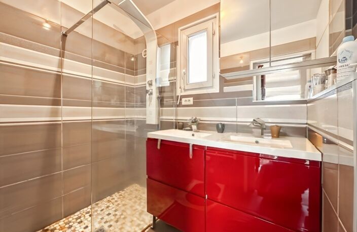 A vendre CARGESE - proche de la plage - Maison de 2 chambres et 1 bureau - Jacuzzi — photo 2