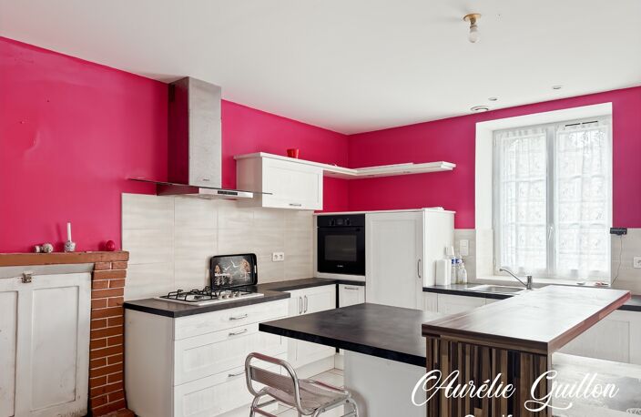 Longère en pierre 71 m², 2 chambres, plain-pied, terrain et dépendances – Monteneuf — photo 2