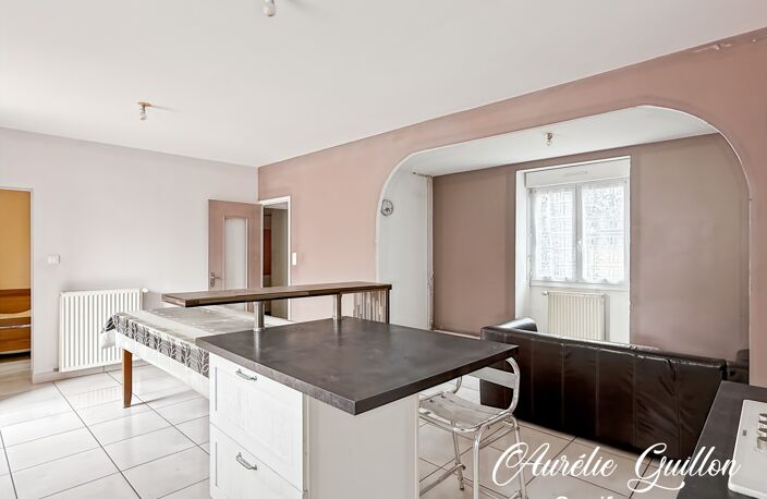 Longère en pierre 71 m², 2 chambres, plain-pied, terrain et dépendances – Monteneuf — photo 3