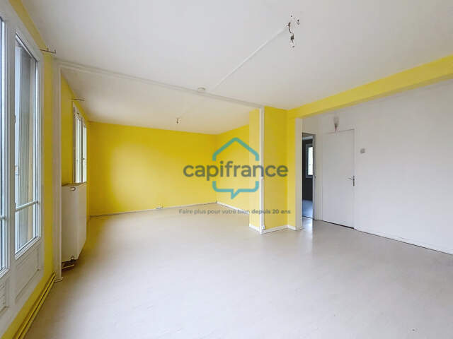 À VENDRE – Appartement T3 de 63,37 m² à Évreux – Beau potentiel — photo du bien