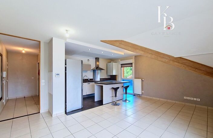 SAINT MARTIN BELLEVUE - A LOUER - T3 avec garage - Location meublée — photo 4