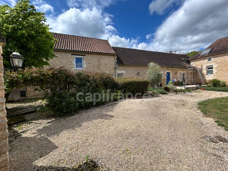 Dpt Dordogne (24), à vendre COULAURES maison P11 de 390 m² - Terrain de 4 828,00 m² - Plain pied — photo 1