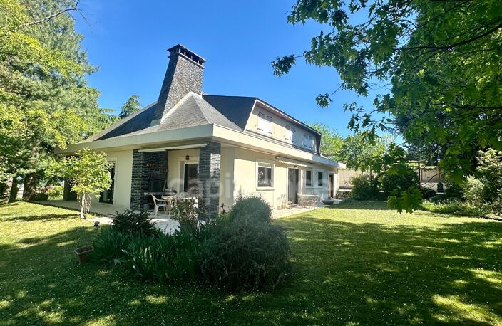 Propriete d'exception à vendre à SAUMUR (49400)  Panorama d'exception sur le château et la Loire - 328m² - 2278m²-piscine — photo 3