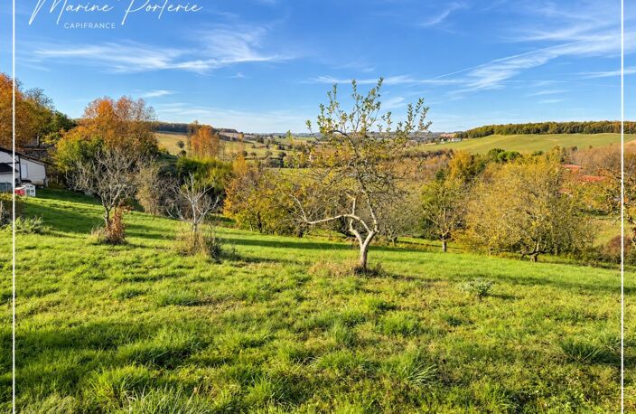 Maison en pierre de 200 m² avec 3 065 m² de terrain à Lavardens — photo 5