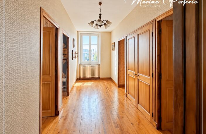 Maison en pierre de 200 m² avec 3 065 m² de terrain à Lavardens — photo 2