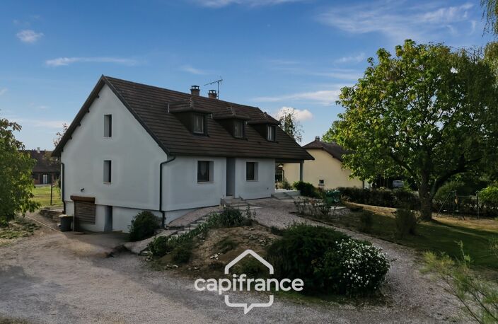 Maison familiale 5 chambres, sous-sol complet et terrain arboré de 3 000 m² à SAILLENARD (71) — photo 4