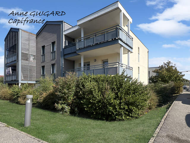 VALLEIRY (74) - APPARTEMENT 3 PIECES EN REZ DE JARDIN EXPOSE SUD-OUEST AVEC GARAGE AU CALME — photo du bien