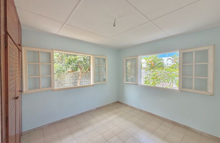 À VENDRE – SAINT-LOUIS CENTRE-VILLE (97450) – MAISON T3 À RÉNOVER SUR 400 M² — photo 5