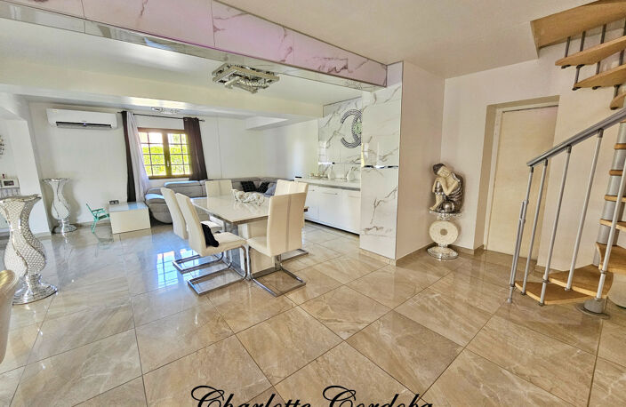 Maison familiale de 131 m² avec 4 chambres, véranda et grand garage à AYET — photo 4