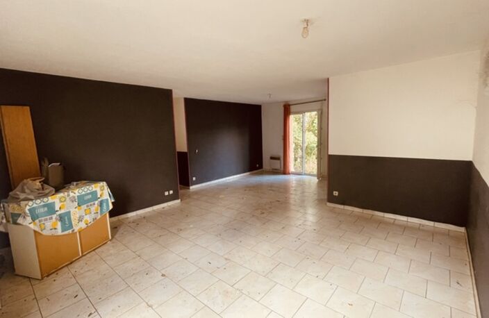 PAVILLON DE PLAIN-PIED 3 CHAMBRES DOUBLE SEJOUR ET JARDIN LA CHARITE SUR LOIRE (58) proche NEVERS — photo 4