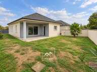 ARTIGUELOUVE (64) – À VENDRE – Maison récente de plain-pied de 92 m² – 3 chambres – Terrasse couverte, jardin et garage — photo 3