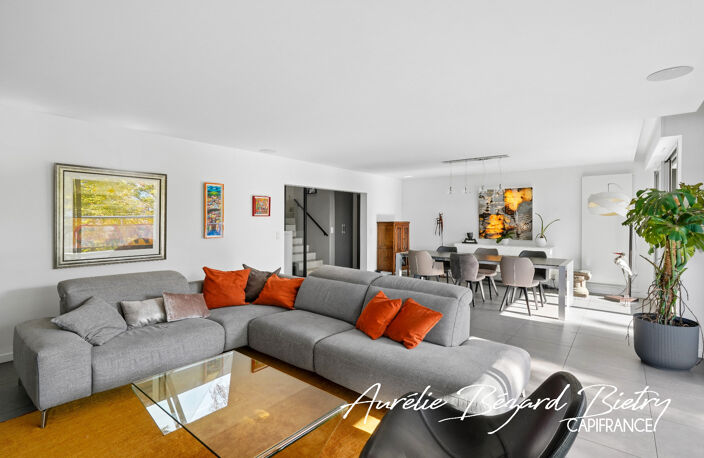 Duplex en dernier étage avec terrasse plein ciel de 143 m² — photo 4