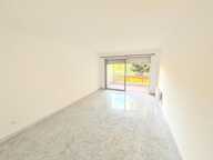 Appartement à vendre 2 pièces LE CANNET (06) — photo 2