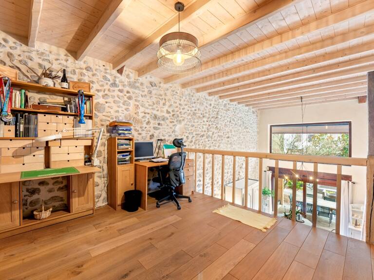 A VENDRE - Charmante ferme rénovée avec grange - PREVESSIN MOENS — photo 1