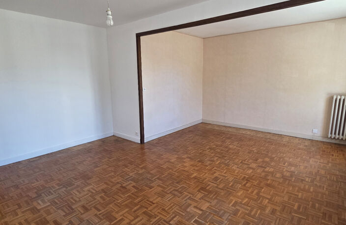 Appartement à vendre 4 pièces  (AIX LES BAINS) - Entre ville et lac et Garage — photo 2