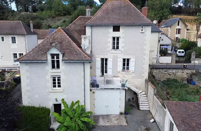 SUPERBE DEMEURE EN PIERRE DE 250 M² – CHARME, VOLUMES ET PISCINE CHAUFFÉE -10min Châtellerault nord — photo 2