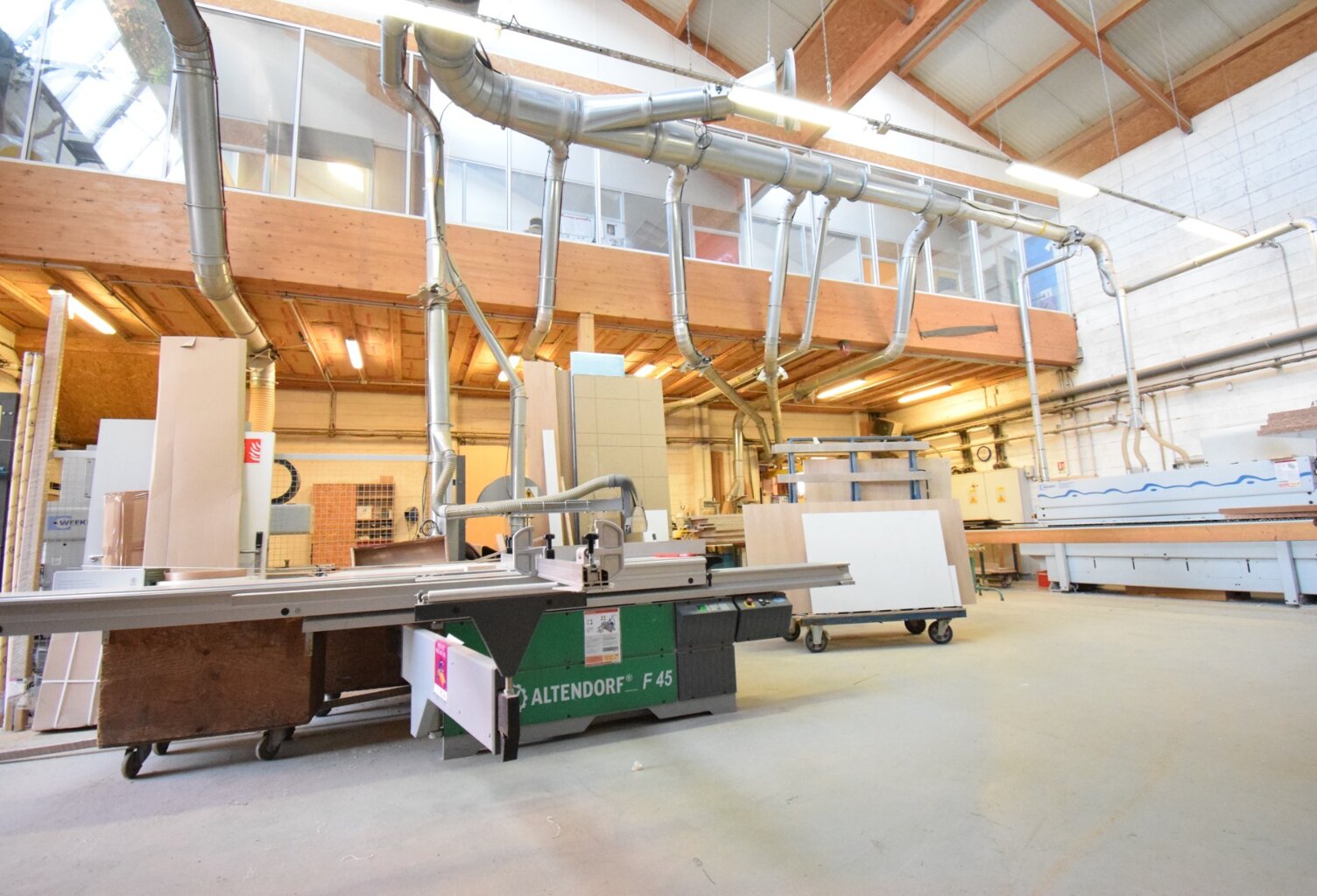Immeuble et Usine à  VITRY SUR SEINE (94) Grosse rentabilité Visite du site le 13 Octobre matin uniquement — photo 1